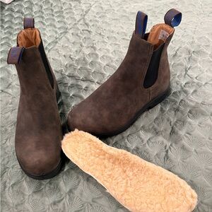 Blundstone Dark Brown Chelsea Boots Size 11 NEW!